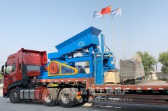 大型液壓移動(dòng)對(duì)輥制砂機(jī)哪家好，多少錢一臺(tái)